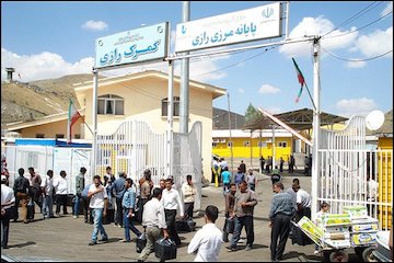 بازدید از مراحل ساخت سالن مسافری پايانه مرزی رازی در آذربایجان غربی پایانه مرزی رازی