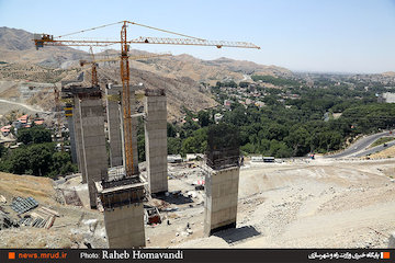پیشرفت ۵۶ درصدی پروژه کنار گذر شمالی کرج بازدید وزیر راه و شهرسازی به همراه معاون رییسجمهور از قطعه دوم آزادراه تهران شمال