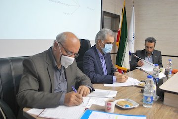 نشست مدیرکل راه و شهرسازی با رؤسای ادارات تابعه راه و شهرسازی شهرستانهای استان یزد DSC_2213.JPG
