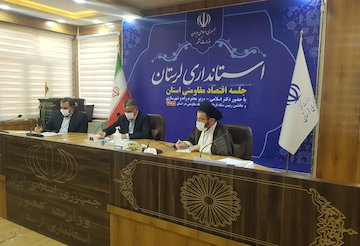 ظرفیت جابهجایی بار از طریق ریل به ۲۰ میلیون تن میرسد/ تا پایان دولت روستای بالای ۵۰ خانواری بدون راه آسفالت نمیماند/ توسعه ۵۰ کیلومتری بزرگراههای لرستان تا پایان دولت  جلسه اقتصاد مقاومتی استان لرستان