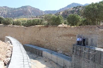 تقاطع غیر همسطح ارغوان ورودی شهر ایلام با پیشرفت مناسب در حال انجام است تقاطع ارغوان ایلام.JPG