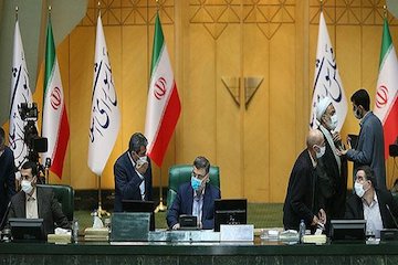 دو فوریت طرح افزایش نرخ مالیات بر خانههای خالی تصویب شد مجلس