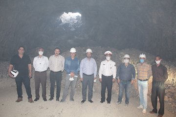 پایان حفاری تونل کیلومتر ۵ محور ایلام- مهران/ برای تکمیل بزرگراه ایلام-مهران ۱۰ پروژه در دست اقدام داریم حفاری تونل محور ایلام- مهران (2).JPG