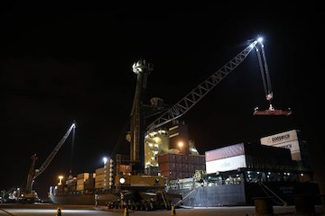 ششمین کشتی گندم اهدایی هند به افغانستان در بندر چابهار پهلو گرفت/ کاهش هزینه های صادرات با استفاده از کانتینرهای برگشتی گندم ترانزیتی بندر چابهار