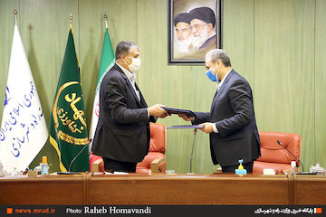 پایش و صیانت از اراضی ملی یکپارچه میشود امضای تفاهمنامه همکاری میان وزارتخانههای راه و شهرسازی و جهاد کشاورزی