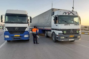 کاهش تردد ۱۶.۵ درصدی وسایل نقلیه در جادهها نسبت به روز قبل/ اوج تردد بين ساعات ۱۶ الی ۱۷ و كمترين تردد بين ساعات ۳ الی ۴ برگزاری 30  مانور ایمنی در جاده های استان سیستان و بلوچستان