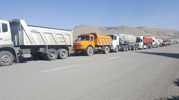 بررسی ترانزیت و روانسازی حملونقل ترکیبی بین ایران و ارمنستان/استقبال شرکتهای چینی در چهارچوب سند همکاری ۲۵ ساله ایران و چین بابت تامین مالی پروژههای زیرساختی حمل و نقلی/اعلام آمادگی ایران و ارمنستان برای کاهش عوارض تردد جادهای بین دو کشور کرمانشاه - حمل و نقل جاده ای