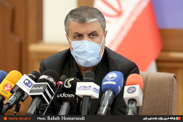 ۶۵۰۰۰ دستگاه خودروی سنگین ظرف سه سال نوسازی میشود/ متقاضیان با پیشپرداختی حداقلی میتوانند وارد فرآیند نوسازی شوند مراسم امضای قرارداد نوسازی ۱۰۰۰ دستگاه ناوگان حمل و نقل کالای برونشهری