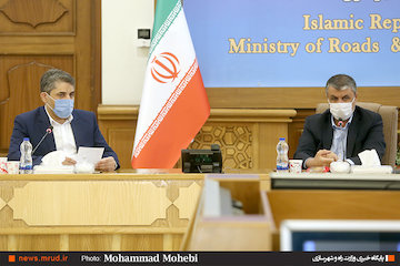 تعیین تکلیف اراضی اقدام ملی مسکن تا پایان شهریور امسال/ همکاری بانکها تولید مسکن ملی را سرعت داده است  نشست ویدئوکنفرانسی وزیر راه و شهرسازی با استان های سراسر کشور در خصوص پیشرفت طرح اقدام ملی