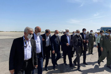 حضور معاون وزیر و رئیس سازمان هواپیمایی کشوری در فرودگاه چابهار بازدید