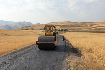 رشد ۷ درصدی برخورداری خانوار روستایی شهرستان شاهین دژ بعد از اجرای طرح ابرار  راه روستایی