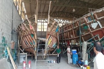 تمديد مجوز بهرهبرداری كارگاه ساخت و تعمير شناور در کنارک/ اشتغال بیش از ۱۰۰۰ نفر در کارگاههای شناورسازی شناور سنتی