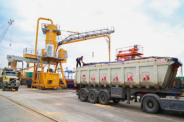 حمل روزانه ۵۹۲۶ تن کالا از بندر امیر آباد مازندران به سایر نقاط کشور مازندران