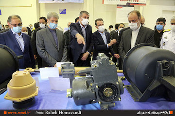 افتتاح نمایشگاه دائمی جهاد خودکفایی صنعت ریلی/ امضاء تفاهم نامه بین شرکت راه آهن و وزارت دفاع با حضور وزرای راه و شهرسازی و دفاع و پشتیبانی نیروهای مسلح امضای تفاهمنامه بین شرکت راهآهن و وزارت دفاع با حضور وزرای راه و شهرسازی و دفاع و پشتیبانی نیروهای مسلح