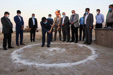 آغاز عملیات اجرایی پروژه ۷۶۸ واحدی طرح اقدام ملی با دستور رئیسجمهور کلنگ طرح اقدام ملی هرمزگان