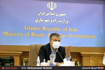 تکلیف ما کارآمد سازی نظام حملونقل و لجستیک کشور است/ لزوم بالا رفتن قابلیت حملونقل کشور در حوزه بار و مسافر /با افزایش قیمت حمل ونقل ارتقا کیفیت خدمات باید ملموس باشد برگزاری نشست ۲۱۵ شورایعالی هماهنگی ترابری کشور به ریاست وزیر راه و شهرسازی