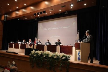 تاکید وزیر راه و شهرسازی بر نقش آفرینی چابهار به عنوان هاب بین المللی ترانزیت/ ضرورت محرومیتزدایی از منطقه مکران جهت دستیابی مردم به رفاه جلسه