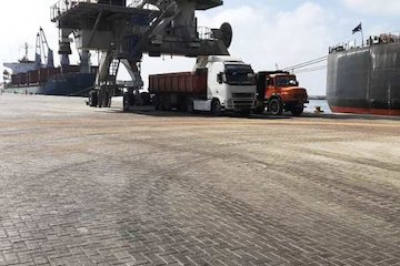 جابجایی ۹۳۰ هزار تن کالای اساسی از بندر چابهار به سایر نقاط کشور س و ب - ناوگان.jpeg