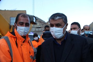 اجازه ورود سرمایههای سرگردان به بازار مسکن را نمیدهیم/افتتاح ۲۰ کیلومتر از مسیر ۶۵ کیلومتری سرخه- فیروزکوه/افزایش تسهیلات مسکن در شورای پول و اعتبار در دست بررسی است/اجرای اقدام ملی مسکن روند مناسبی دارد/ اولین قسط سرمایه تکمیل آزادراه حرم تا حرم تامین شد/ نوسازی ناوگان کامیون کشور در قالب دو طرح بازدید