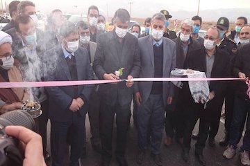 لزوم بهرهگیری از ظرفیت بالای فرودگاه استاندارد شاهرود/ شروع یک نهضت فعال در نوسازی ناوگان ماشین آلات راهداری در سال جاری/ پرواز خارجی میتواند در فرودگاه شاهرود برقرار شود/ بهرهبرداری از ۱۵۰ دستگاه ماشین آلات نوسازی شده از ابتدای سال ۹۹ تاکنون مراسم