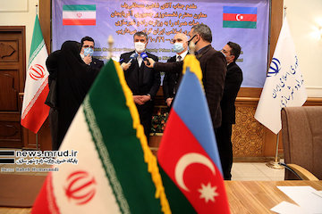 ترمینال جدید خودرو در مرز آستارا ایجاد میشود/توافق ایران و آذربایجان برای اتصال اتوبان باکو-آستارا به اتوبان اردبیل- رشت/ایجاد فرصت بازسازی آذربایجان برای شرکتهای ایرانی  دیدار وزیر راه و شهرسازی کشورمان با معاون نخست وزیر جمهوری آذربایجان