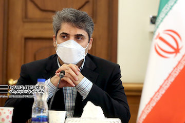 پرداخت تسهیلات ۱۰۰ میلیون تومانی مسکن با سود ۱۸ درصد به رانندگان واجد شرایط/نظام بانکی متعهد به پرداخت وام ودیعه مسکن به مستاجران معرفی شده به بانک است تفاهمنامه احداث مسکن برای رانندگان حملونقل عمومی برونشهری به امضا رسید