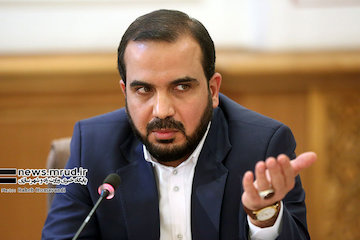 کاهش ۴۵ درصدی بودجه ۱۴۰۱ وزارت راه و شهرسازی با احتساب تورم/ با این اعتبارات قطرهچکانی برای توسعه حمل و نقل ۷۰ سال زمان نیاز است
 نشست مشترک اعضای کمیسیون عمران مجلس با وزیر راه و شهرسازی