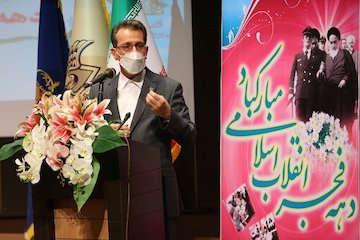 مرور آرمانهای انقلاب اسلامی و بهرهمندی از آن در زندگی/ لزوم پاسداشت نام و راه شهدا رسولی 2