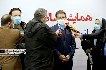 ایجاد قابلیت پذیرش کشتی با ظرفیت ۱۸ هزار و ۴۰۰ TEU با تکمیل فاز سوم پایانه کانتینری شهید رجایی/ افزایش دو برابری میزان تخلیه و بارگیری در بندر امام (ره) با احداث ۳ پایانه مکانیزه و تخصصی غلات  راستاد در جمع