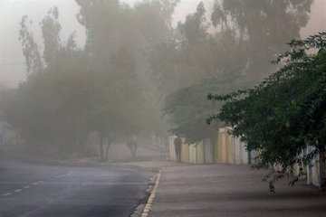وزش باد شدید و خیزش گرد و خاک در روزهای پایانی هفته/دمای هوای تهران امروز به ۳۶ درجه میرسد وزش باد