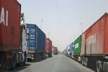 حمل بیش از ۶۴ هزار تن کالای اساسی از مبدا استان هرمزگان در نوروز ۱۴۰۰ حمل کالای اساسی