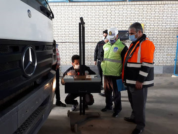 مراجعه ۱۶۴۰ دستگاه خودروی سنگین و نیمه سنگین به مراکز معاینه فنی استان زنجان  مراکزمعاینه فنی - زنجان