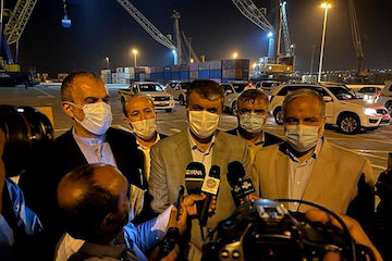 چابهار یکی از قطبهای بزرگ صنعتی و اقتصادی کشور خواهد شد / تحول اساسی در بحثجادهای در استان سیستان و بلوچستان  وزیر در جمع