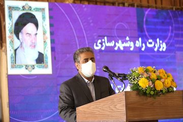 تزریق ۹۰۰ میلیارد ریال از منابع بانک مسکن به طرح اقدام ملی / تامین مالی احداث ۲۰ هزار واحد مسکن در بافت فرسوده آغاز ساخت ۱۰ هزار واحد مسکونی در بندرعباس با حضور وزیر راه و شهرسازی