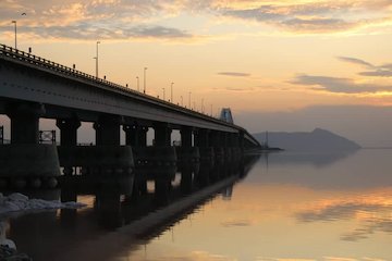 پل میانگذر دریاچه ارومیه