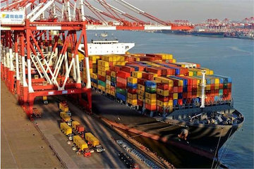 عملیات موفق تخلیه و بارگیری کالا و فعالیتهای بندری با وجود شیوع کرونا/ همکاری مناسب سازمان بنادر با فعالان اقتصادی/ توسعه همهجانبه بندر چابهار در گرو همکاری دستگاهها با سازمان بنادر بنادر
