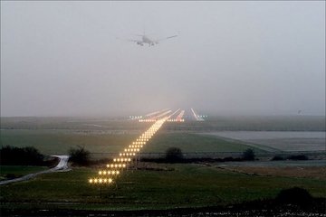 نصب چراغهای اپروچ باند ۳۵ راست فرودگاه زاهدان/ باند جدید فرودگاه یک قدم به عملیاتی شدن نزدیک شد
 چراغهای اپروچ