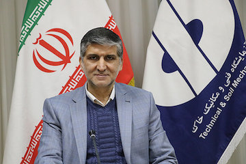 تقدیر فرمانده قرارگاه سازندگی خاتم الانبیاء از نقش آفرینی موثر شرکت آزمایشگاه فنی و مکانیک خاک در پروژه آزاد راه کنارگذر جنوبی تهران و البرز " غدیر" احمد نوعی قالیباف