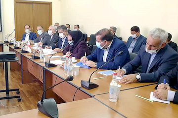 فرآیند تجارت و ترانزیت بین ایران و ارمنستان تسهیل میشود/مذاکره دو کشور برای راه اندازی کریدور خلیجفارس-دریای سیاه سفر وزیر راه و شهرسازی به همراه هیات همراه به کشور ارمنستان