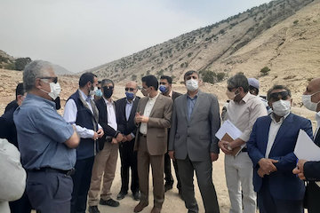 افتتاح محور پاتاوه-دهدشت تیرماه / این جاده با گذر ناامن به بهره برداری نخواهد رسید/ پروژه پاتاوه - دهدشت جزو ۵ طرح طلایی مهم وزارت راه و شهرسازی است  بازديد معاون وزير راه از جاده پاتاوه-دهدشت