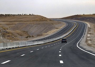 تخصیص حدود ۲۲۰۰ میلیارد ریال برای پروژههای راهسازی آذربایجانشرقی در سال ۹۹ / ۸۶ درصد پیشرفت فیزیکی در احداث راه آهن تبریز - میانه / وجود ۶۱۷ کیلومتر پروژه مشارکتی آزادراهی - بزرگراهی در استان 1614-1400-968.jpg