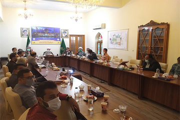 نشست بررسی وضع طرح توسعه حرم حضرت احمد بن موسی(ع) برگزار شد سازمان مجری