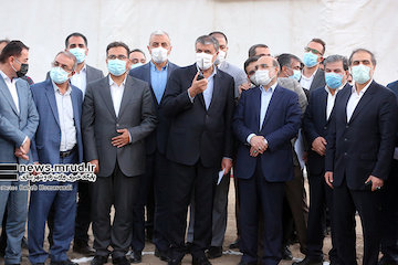 آغاز عملیات اجرایی احداث مجتمعهای مسکونی ۱۰۰۰ واحدی کارکنان صداوسیما آغاز عملیات اجرایی احداث ۱۰۰۰ واحد مسکونی برای کارمندان صدا و سیما با حضور وزیر راه و شهرسازی