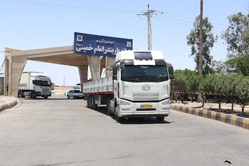 بیش از ۸ میلیون تن کالای اساسی از بندر امام خمینی(ره) جابجا شد گزارش حمل کالای اساسی از بندر امام خمینی(ره)