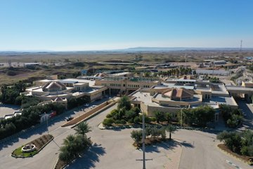 حذف عوامل انسداد و توقف ناوگان صادراتی و ترانزیتی در پایانههای مرزی استان کرمانشاه/ خروج ۳۹هزار و ۱۵۹ مسافر ایرانی از مرزهای استان در سال ۱۴۰۰ کرمانشاه - پایانه مرزی خسروی