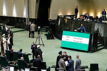 نقش قاسمی در خنثی سازی تحریم ها/ قاسمی شخصیتی کارآمد است/ قاسمی مجری پروژه های بزرگ در کشور مجلس