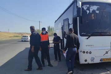 استقرار وب کیوسک فروش بلیت در پایانه شهدا شهرداری ایلام/ رانندگان ناوگان عمومی و متصدیان شرکتهای حمل و نقل  برای انجام واکسیناسیون/ توزیع آخرین سبد حواله لاستیک سهمیه ای نظارت برناوگان آذرشرقی.jpg