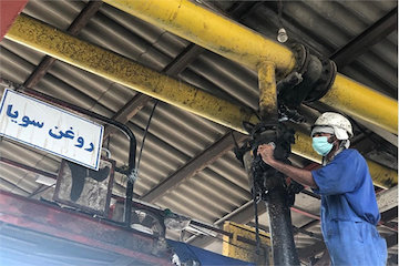 ۴۵۲ هزار تن روغن خوراکی در بندرشهید رجایی تخلیه شده است ۴۵۲ هزار تن روغن خوراکی در بندرشهید رجایی تخلیه شده است