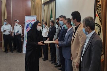 آیین تجلیل از نمونههای ترافیکی و دهیاران نمونه استان لرستان  تجلیل از نمونه های ترافیکی لرستان 2.jpg