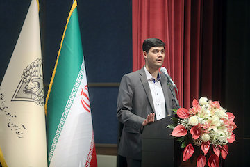 برنامهریزی برای توسعه کریدورهای ریلی بینالمللی/ جذب سرمایه خارجی در راهآهن در دستور کار قرار دارد مراسم تکریم و معارفه مدیران عامل پیشین و جدید راهآهن با حضور وزیر راه و شهرسازی